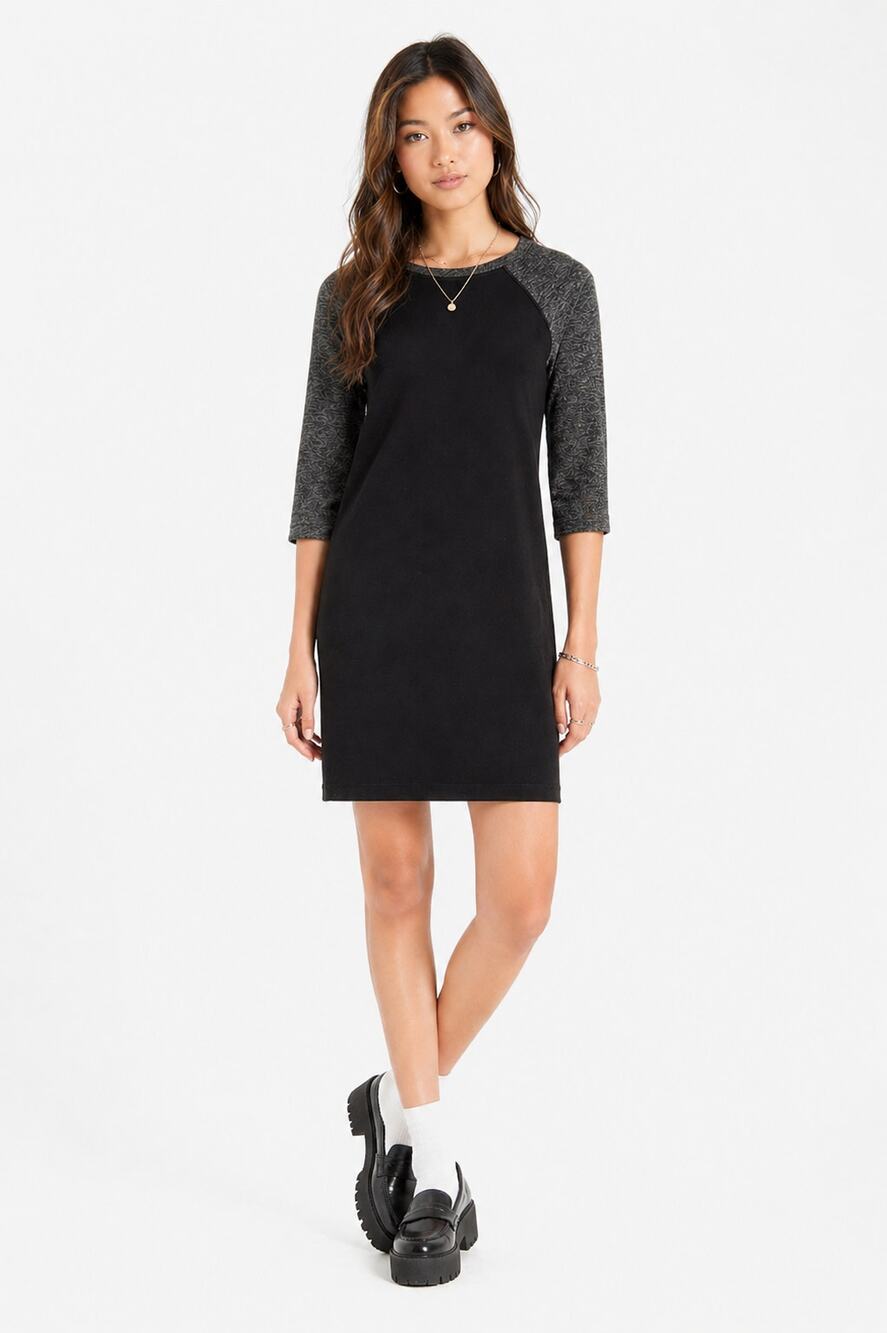 Ann Taylor LOFT Black Shift Dress With Contrasting Raglan Sleeve. Women's Size 2